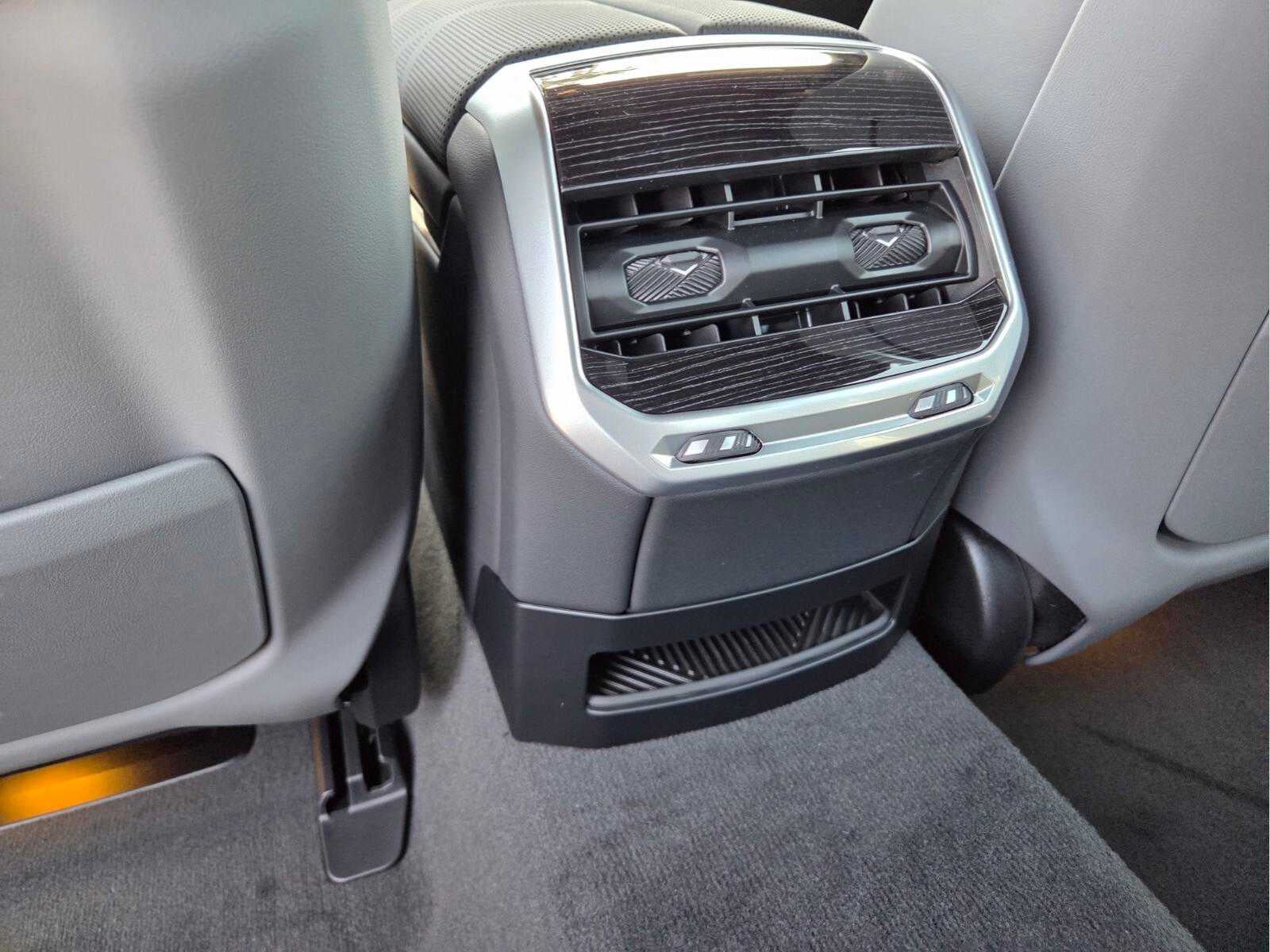 2026 BMW 750e xDrive 750e xDrive