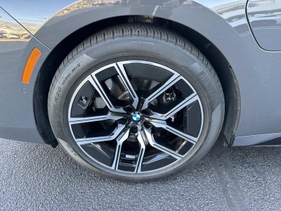 2025 BMW 7 Series 750e xDrive