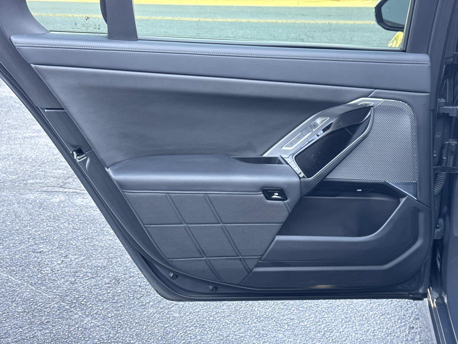 2025 BMW 7 Series 750e xDrive