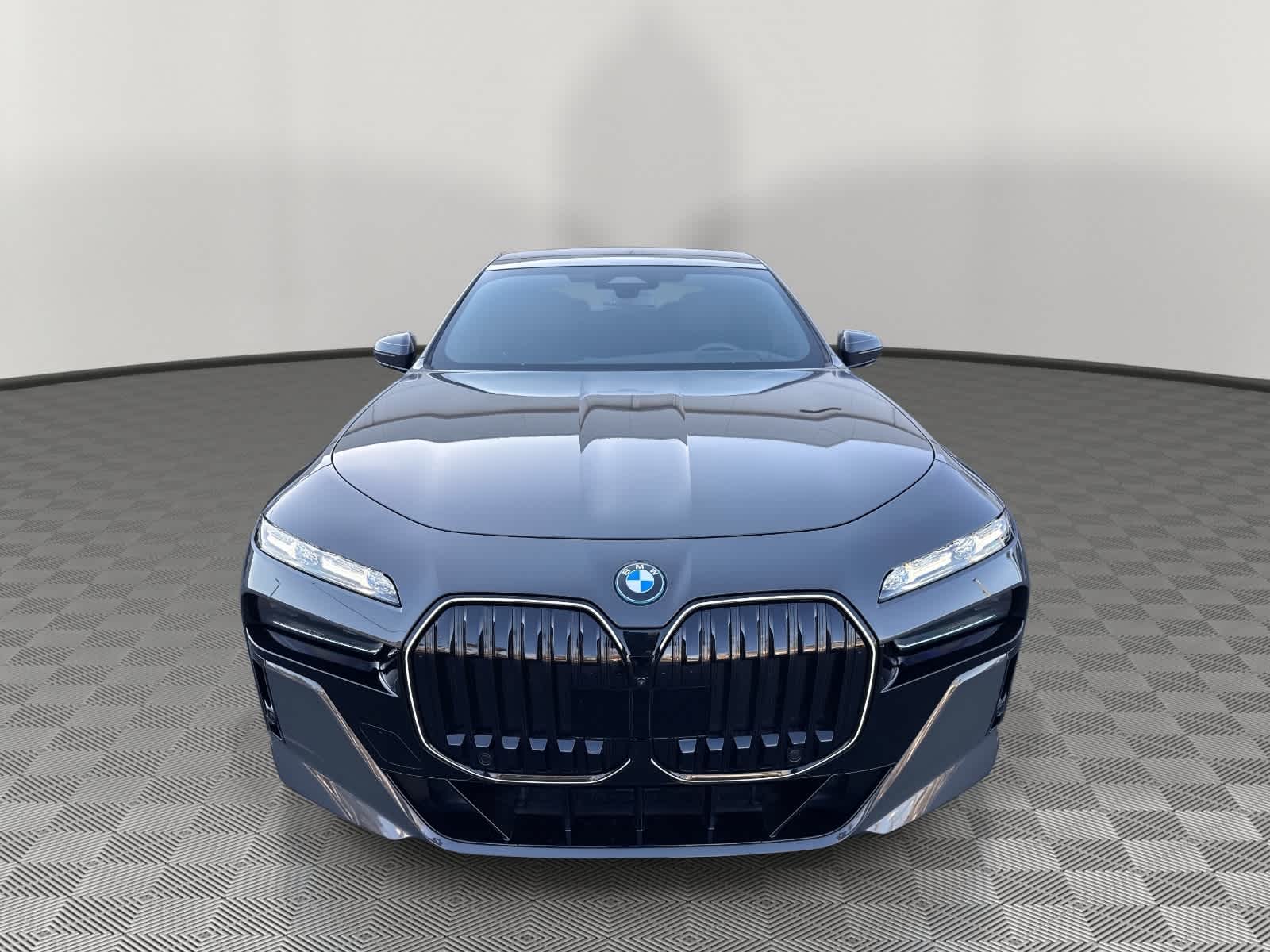 2025 BMW 7 Series 750e xDrive