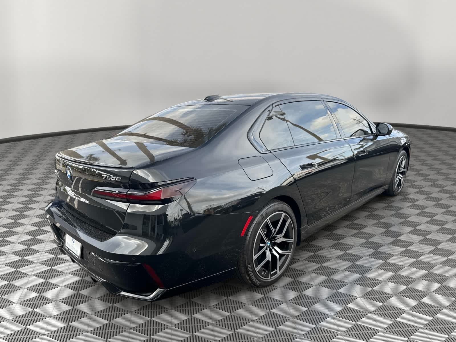 2026 BMW 7 Series 750e xDrive