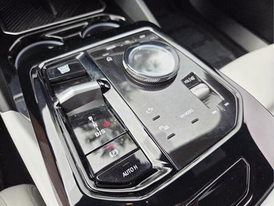 2024 BMW 530i 530i