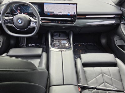 2025 BMW 530i 530i