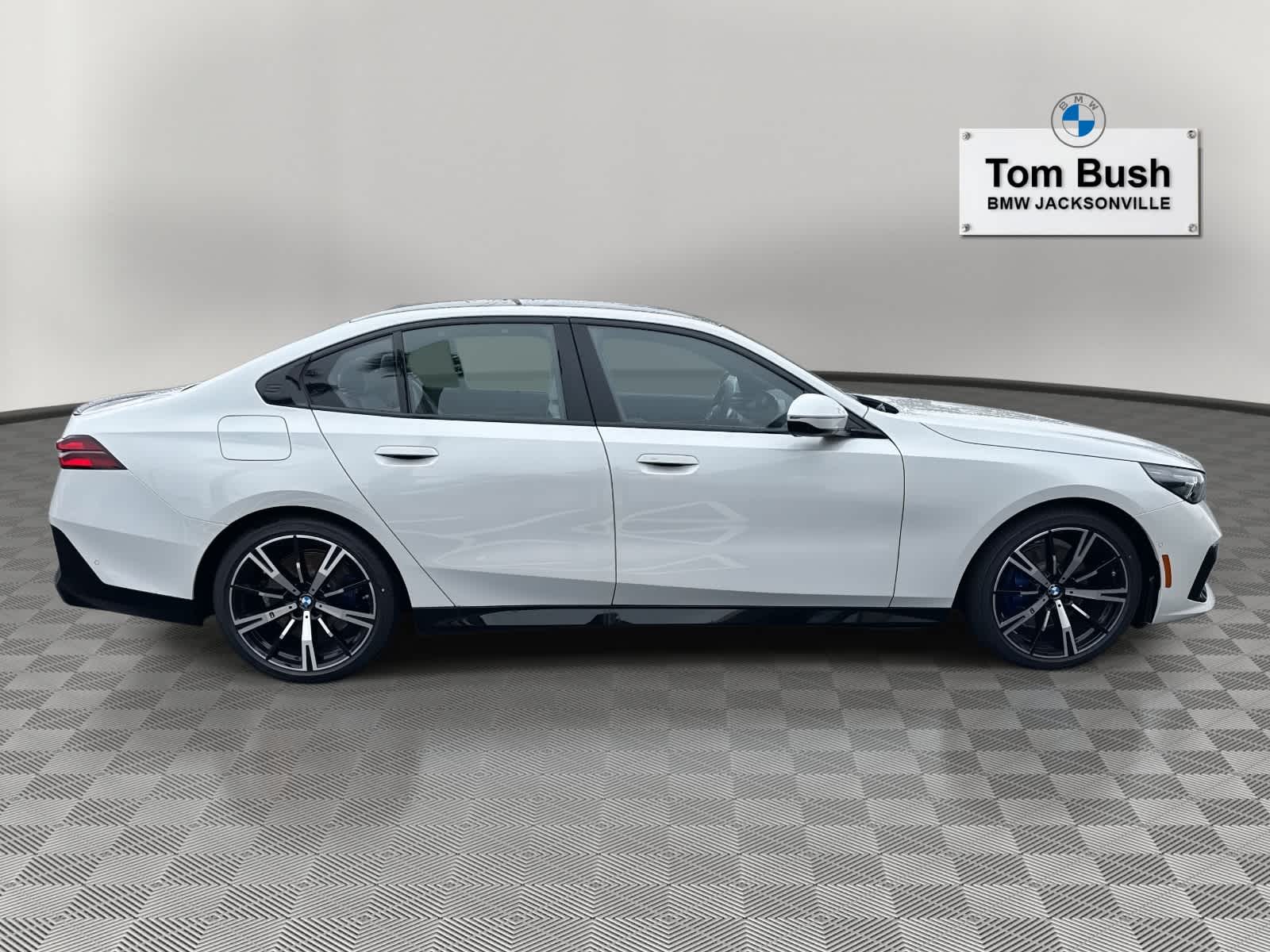 2026 BMW 5 Series 530i