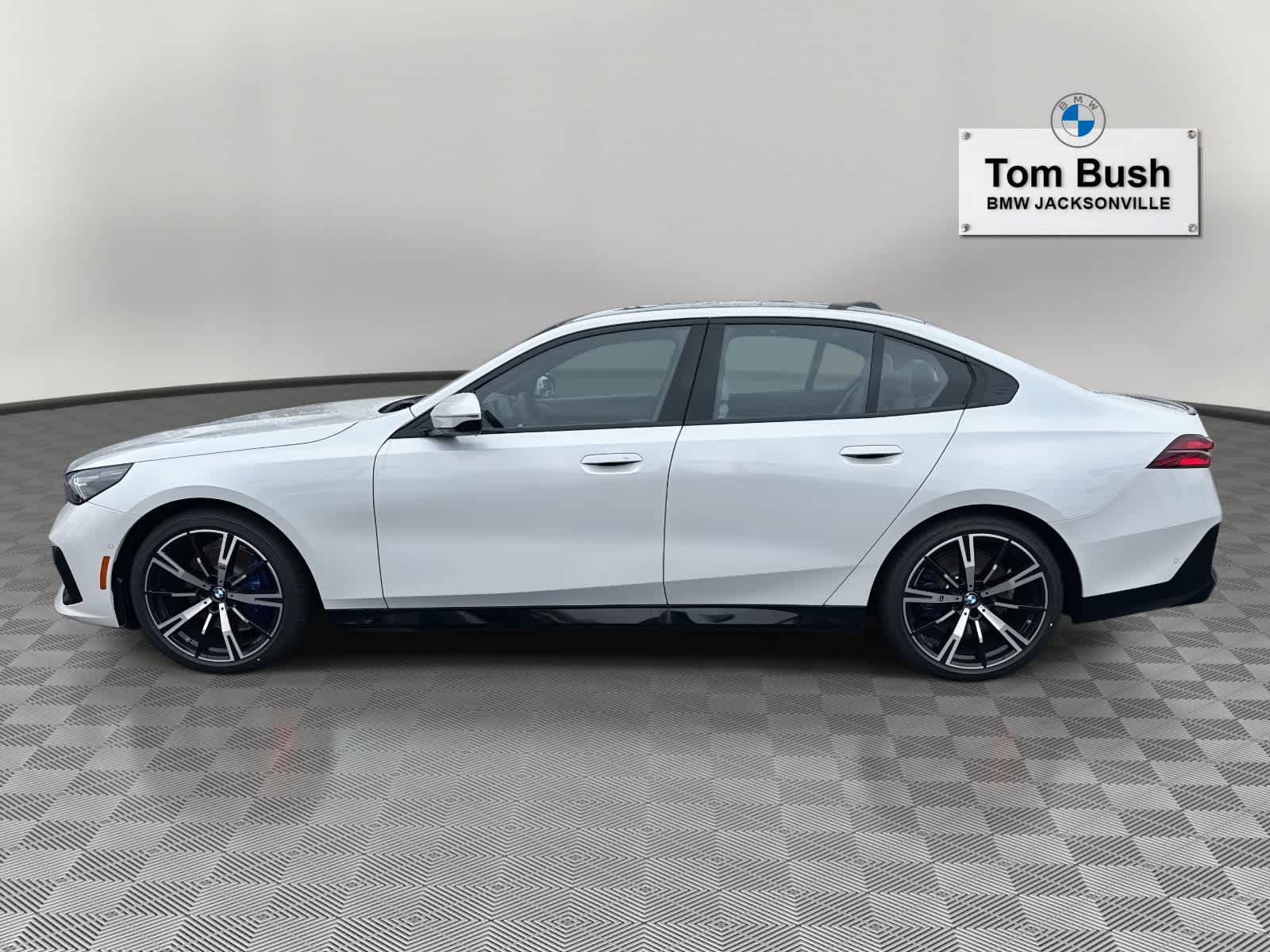 2026 BMW 5 Series 530i