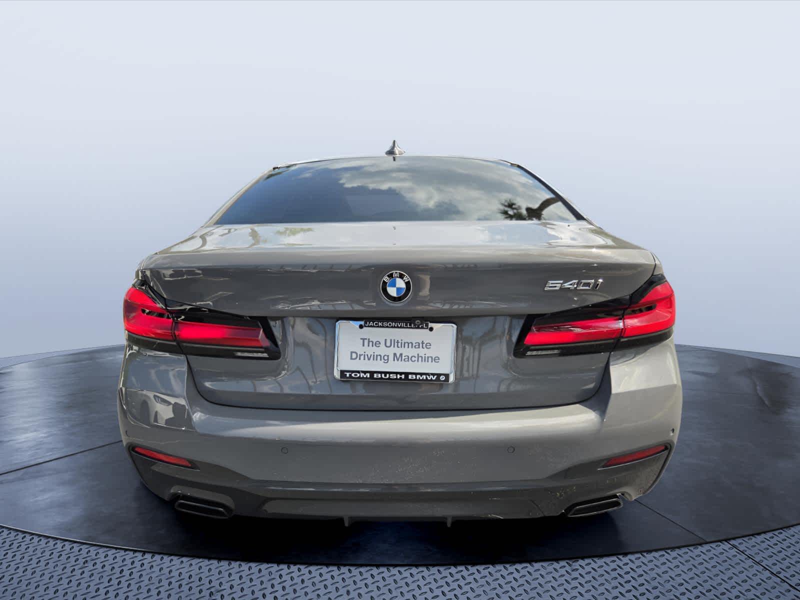 2021 BMW 540i 540i