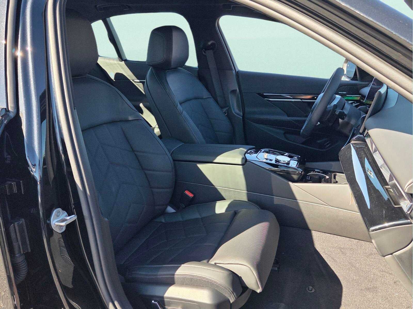 2027 BMW 540i xDrive 540i xDrive