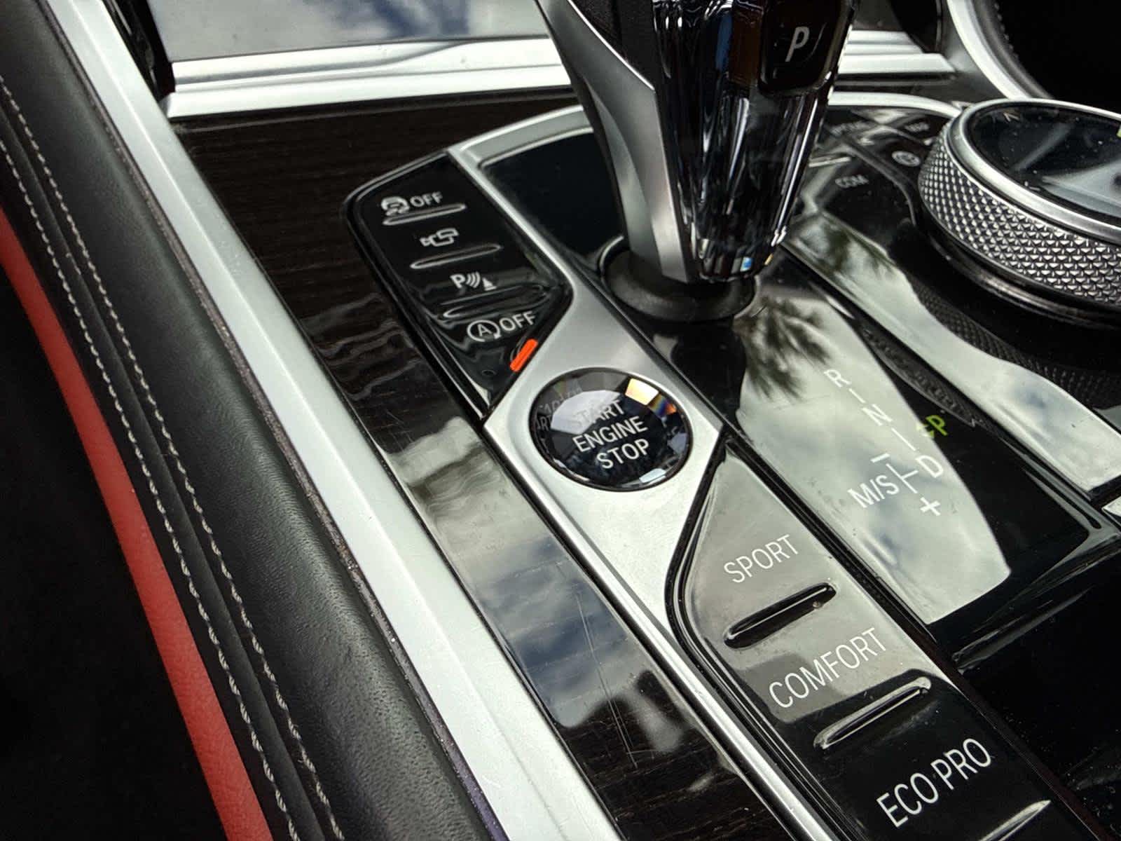 2022 BMW 8 Series 840i