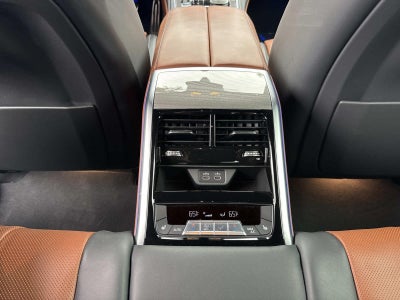 2025 BMW 840i 840i