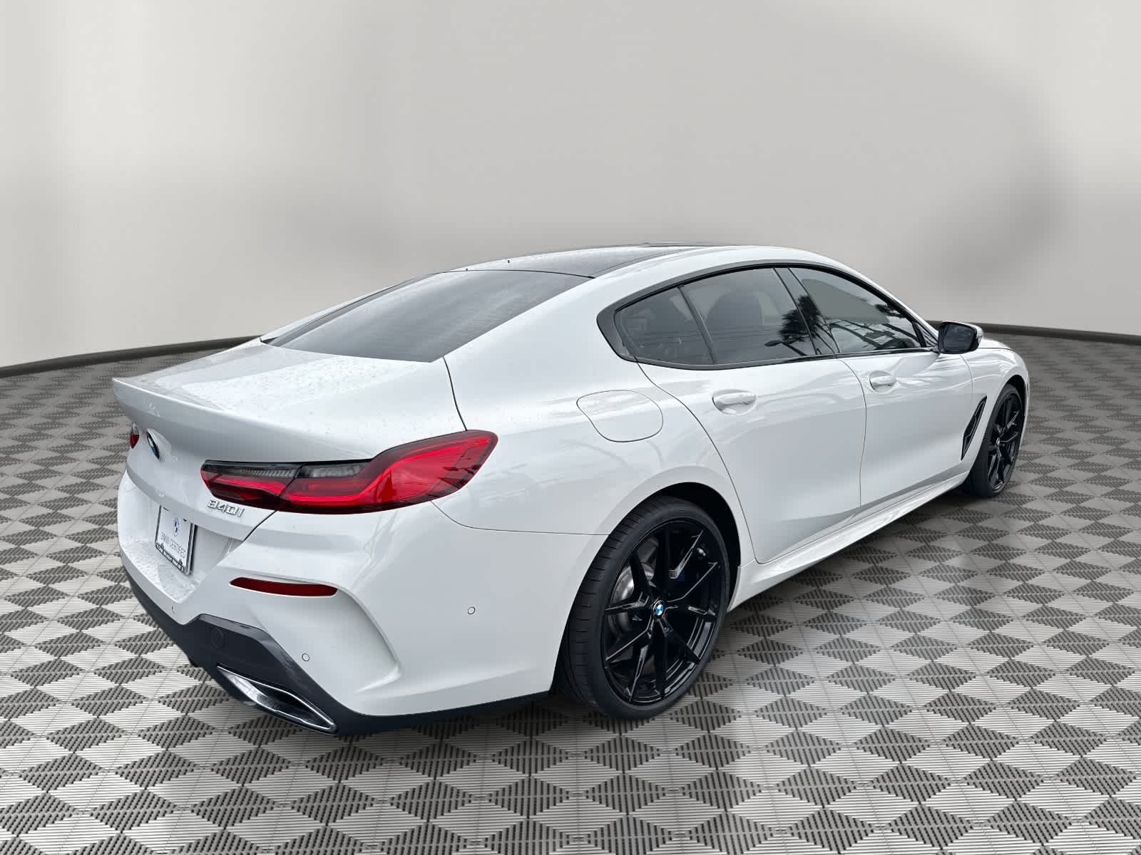 2025 BMW 840i 840i