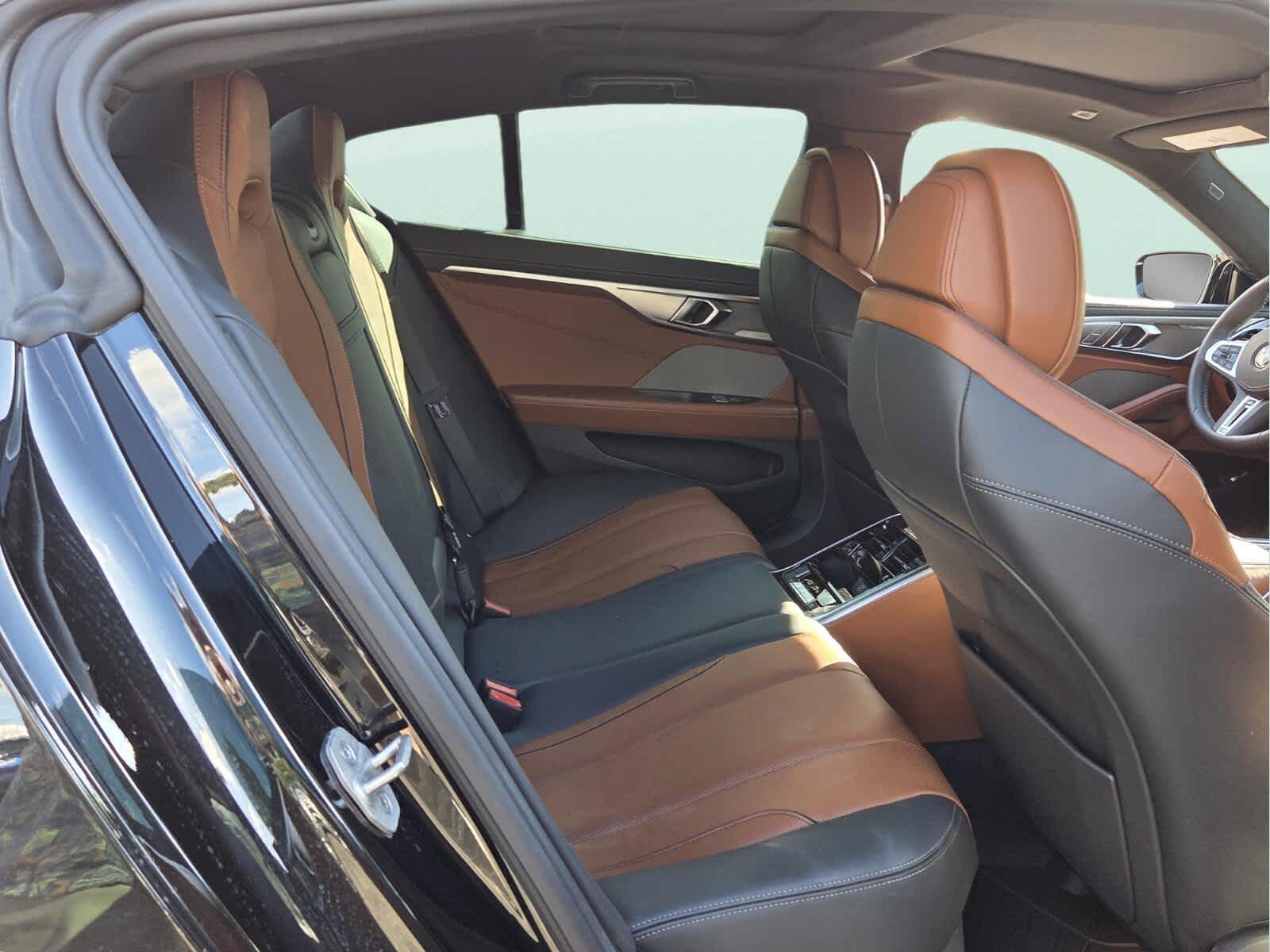 2025 BMW M850i xDrive M850i