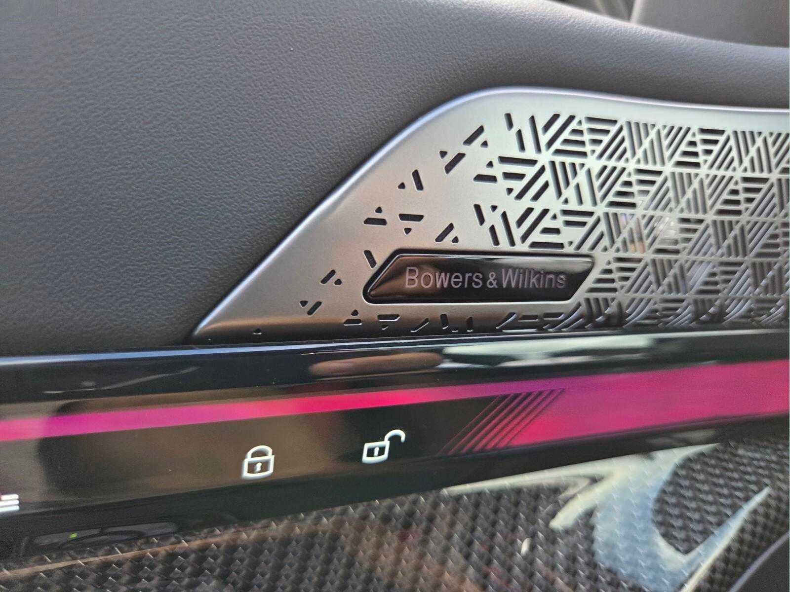2027 BMW M5 Base