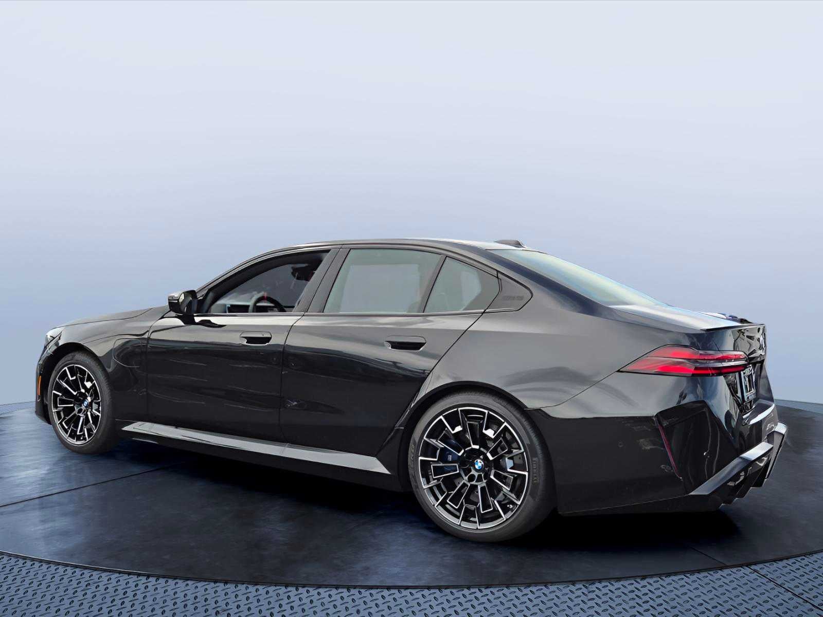 2027 BMW M5 Base