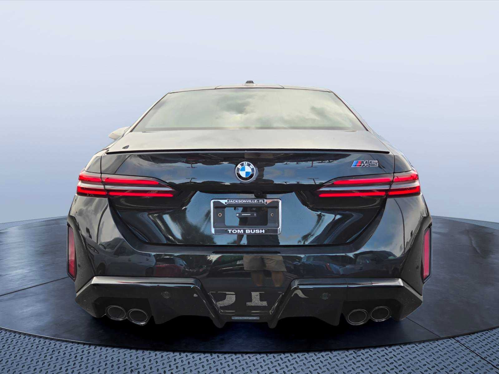2027 BMW M5 Base