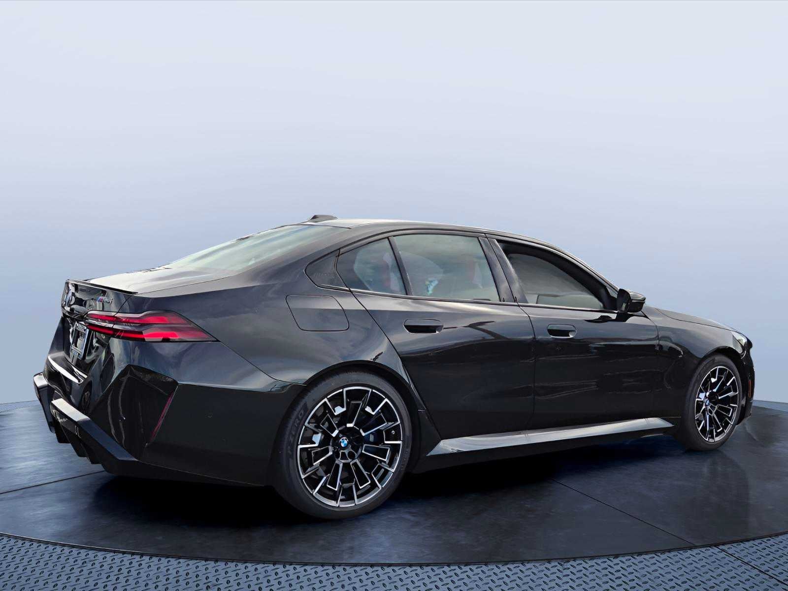 2027 BMW M5 Base