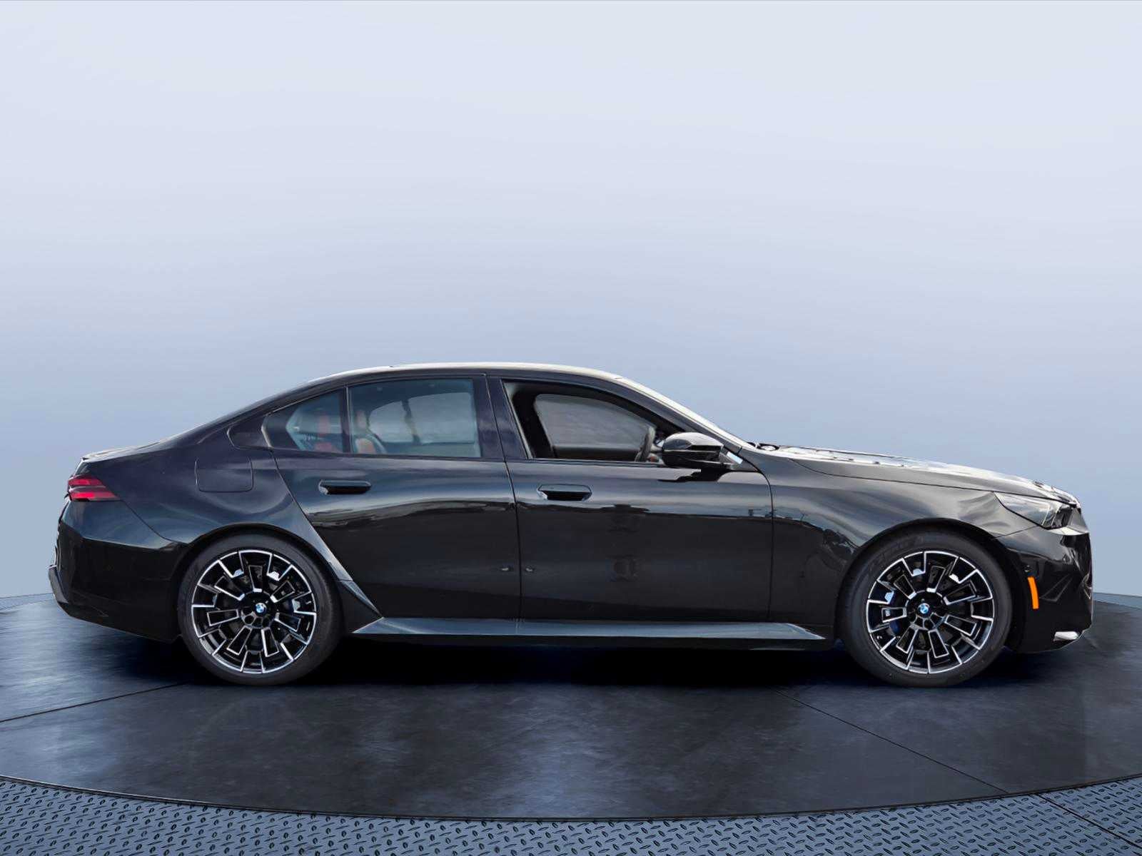 2027 BMW M5 Base