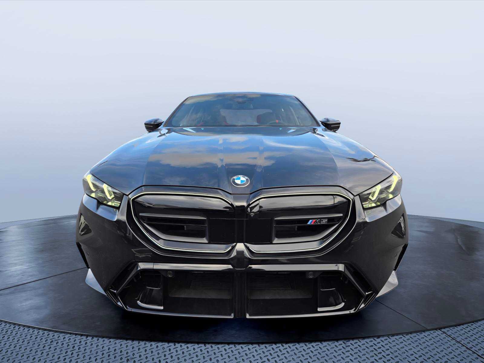 2027 BMW M5 Base