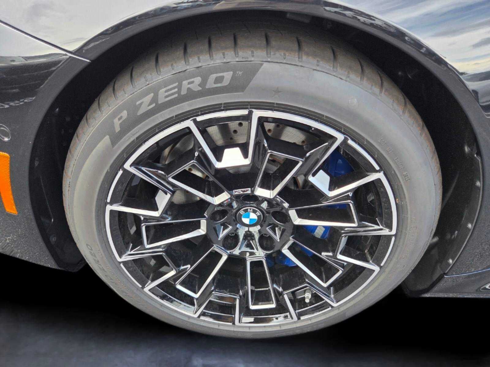 2027 BMW M5 Base