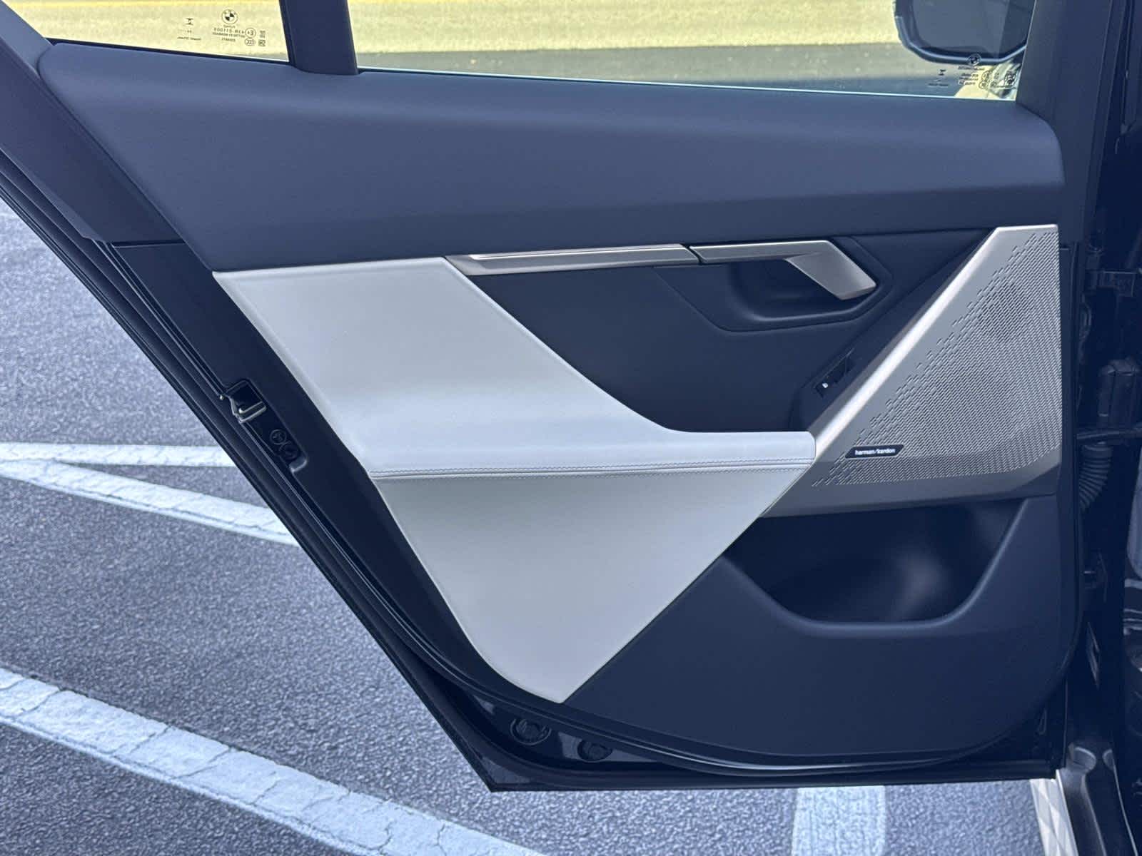 2025 BMW i5 eDrive40