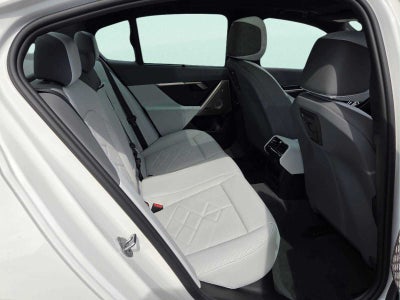 2026 BMW i5 M60