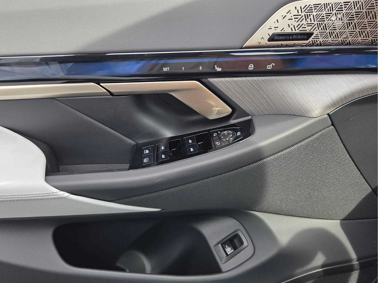 2026 BMW i5 M60