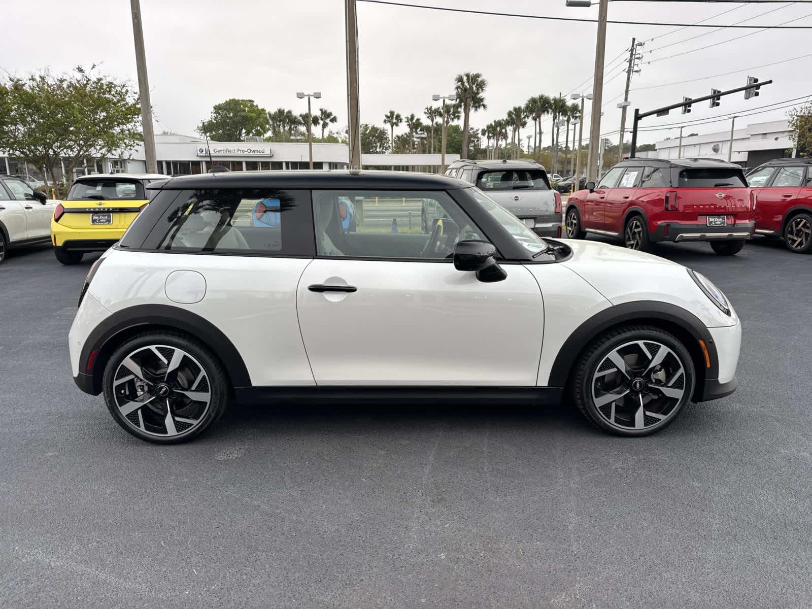 2025 MINI HARDTOP 2 DOOR Cooper