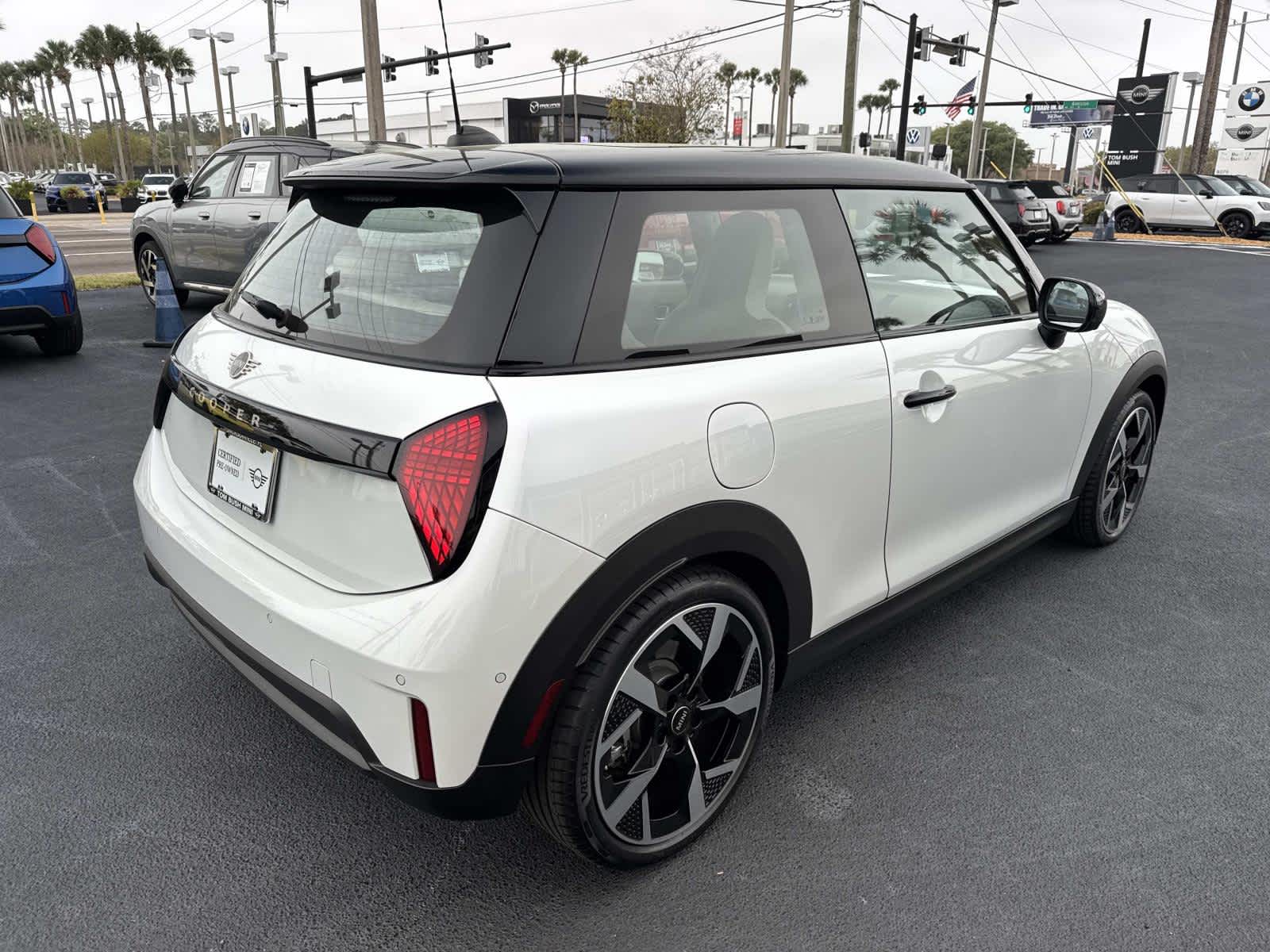 2025 MINI HARDTOP 2 DOOR Cooper