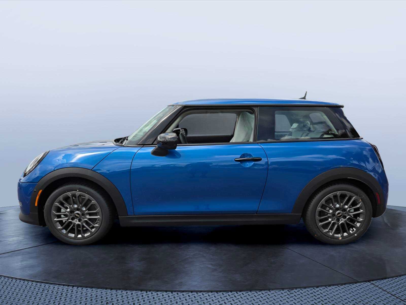 2026 MINI 2 DOOR SIGNATURE PLUS
