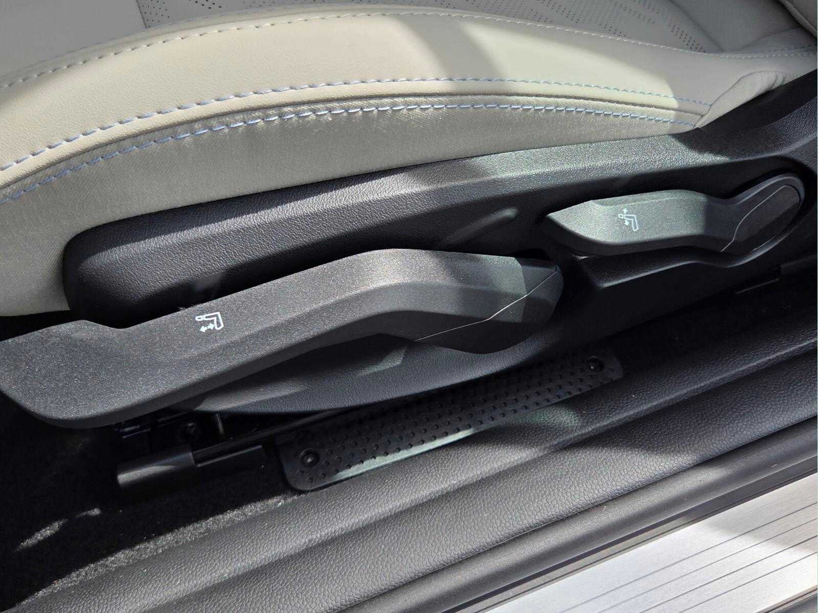 2026 MINI CONVERTIBLE SIGNATURE PLUS