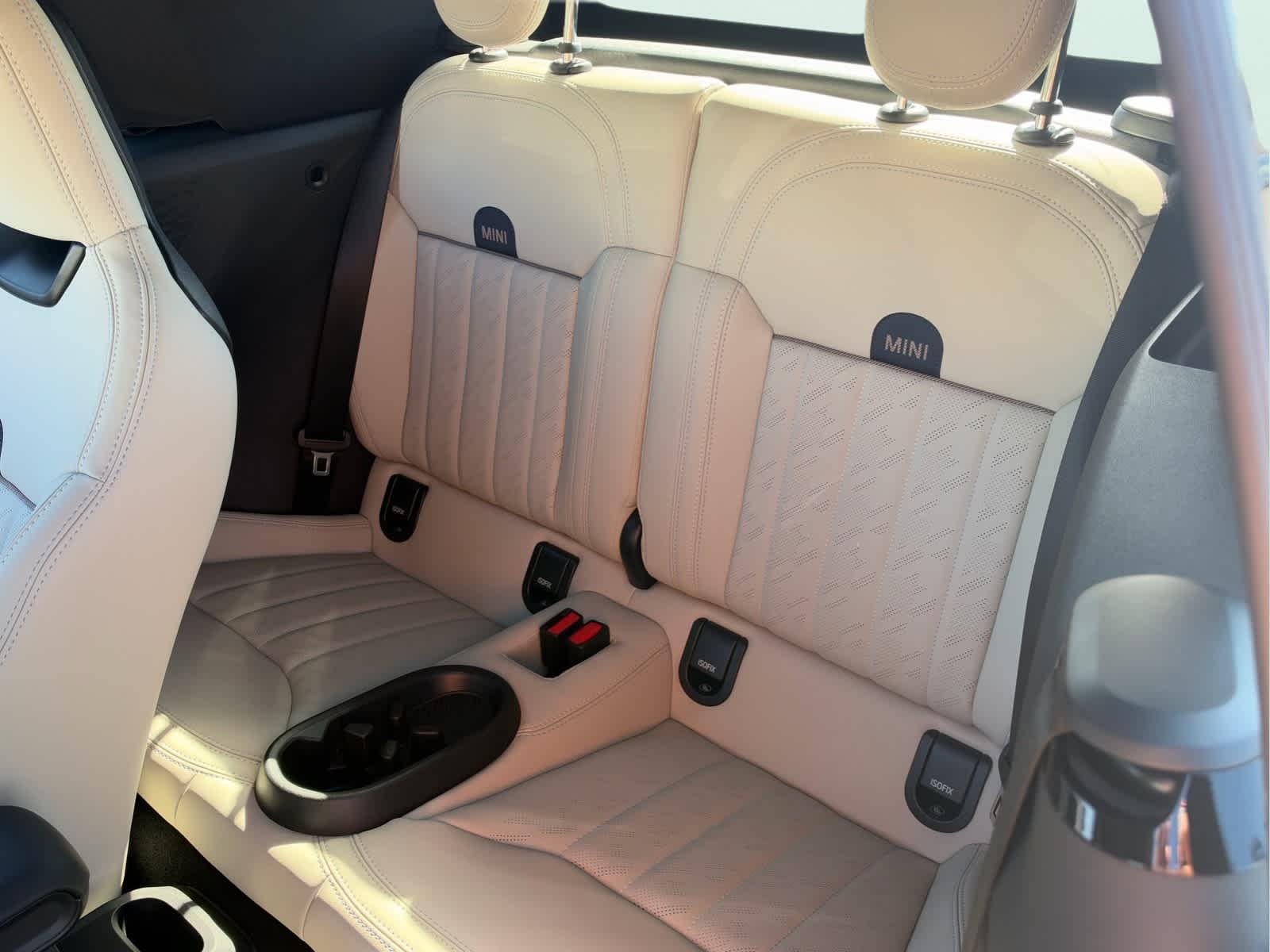 2027 MINI CONVERTIBLE SIGNATURE PLUS