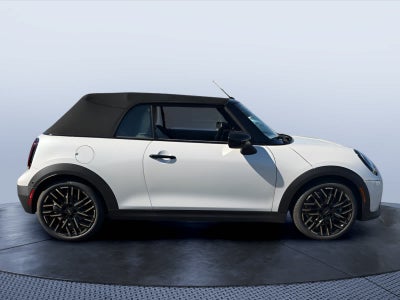 2027 MINI CONVERTIBLE SIGNATURE PLUS