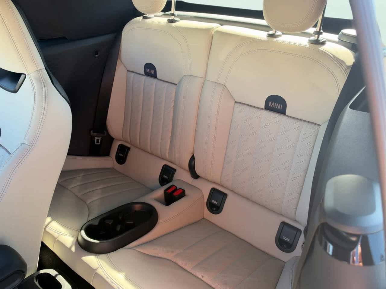 2027 MINI CONVERTIBLE SIGNATURE PLUS