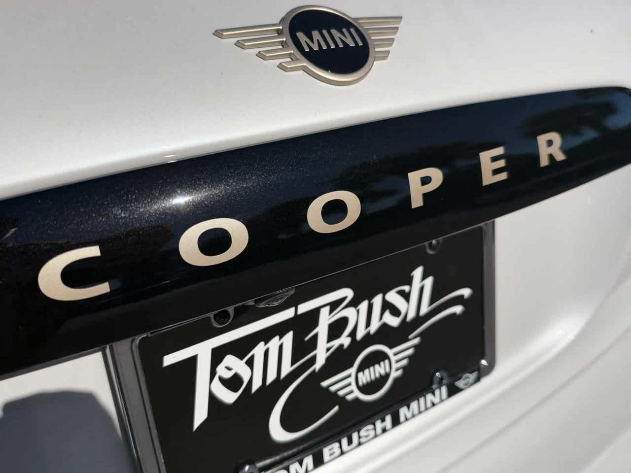 2027 MINI CONVERTIBLE SIGNATURE PLUS