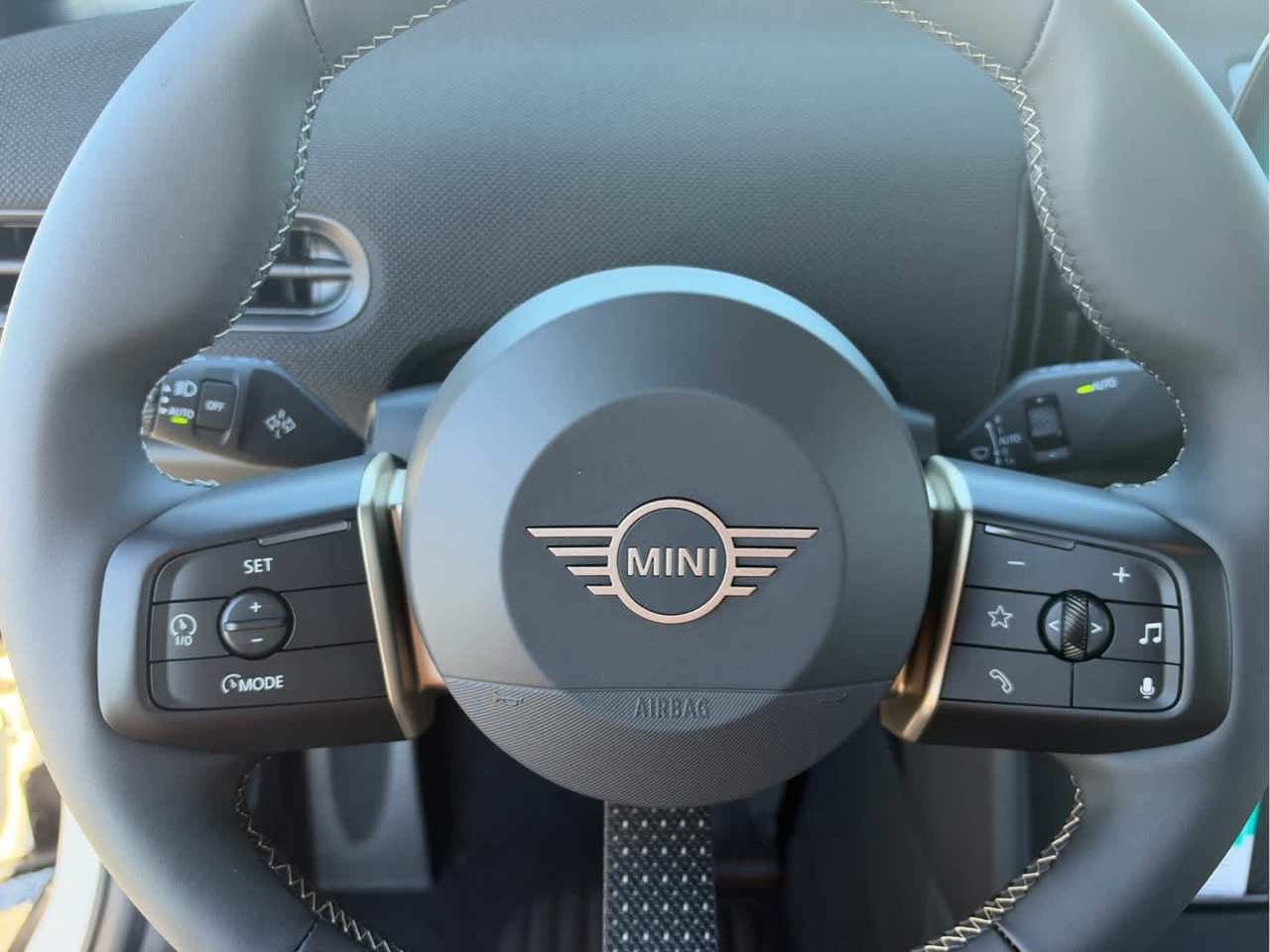 2027 MINI CONVERTIBLE SIGNATURE PLUS