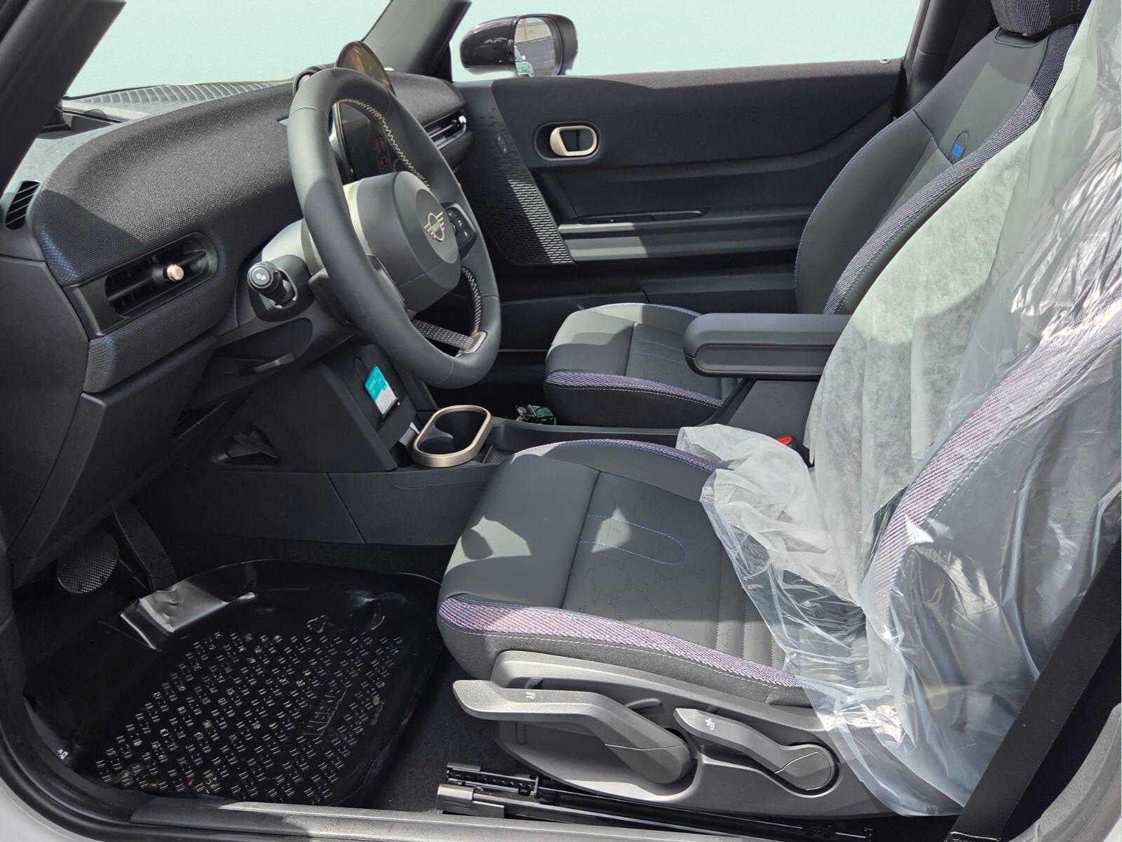2026 MINI 2 DOOR SIGNATURE PLUS