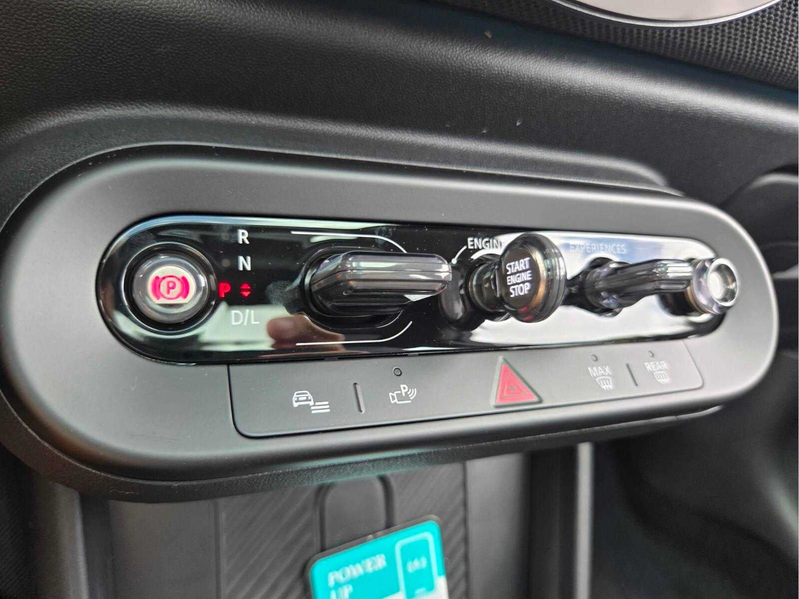 2026 MINI 2 DOOR SIGNATURE PLUS