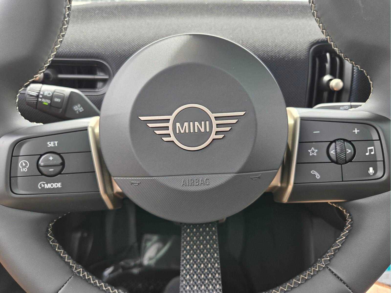 2026 MINI 2 DOOR SIGNATURE PLUS
