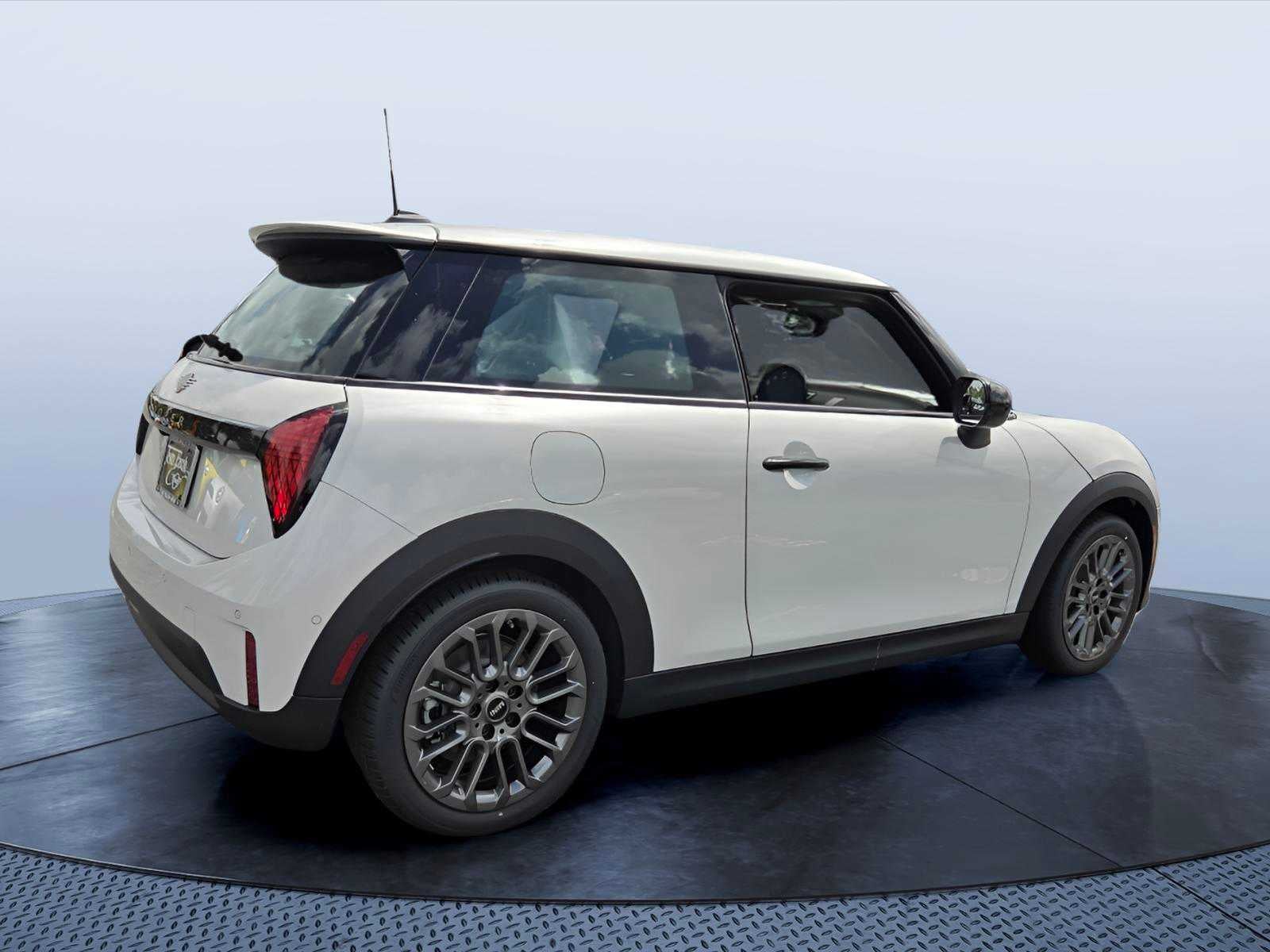 2026 MINI 2 DOOR SIGNATURE PLUS