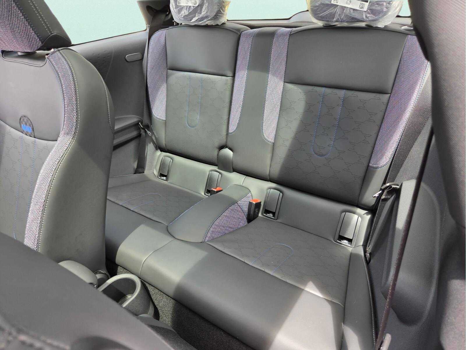 2026 MINI 2 DOOR SIGNATURE PLUS