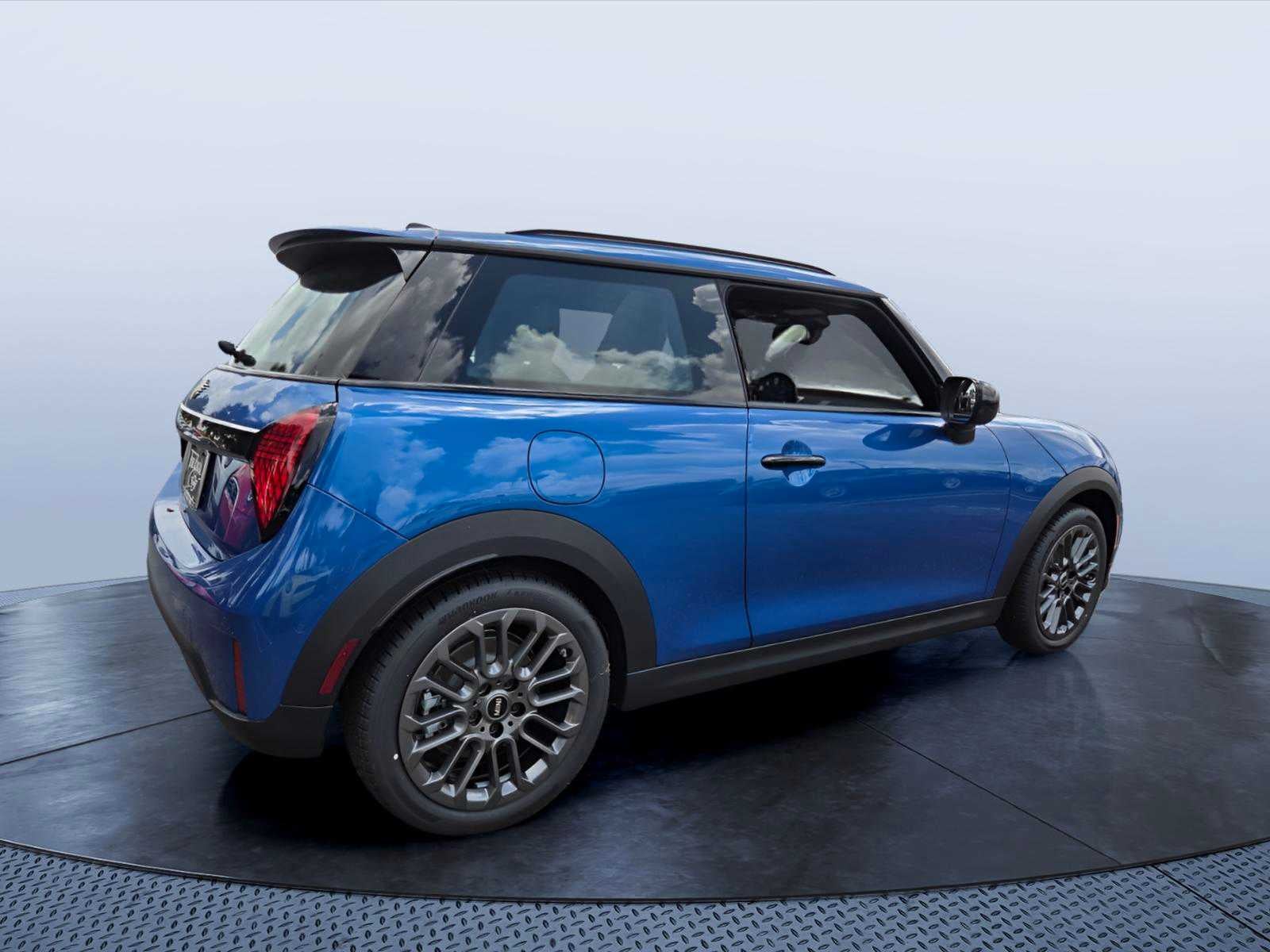 2026 MINI 2 DOOR SIGNATURE PLUS