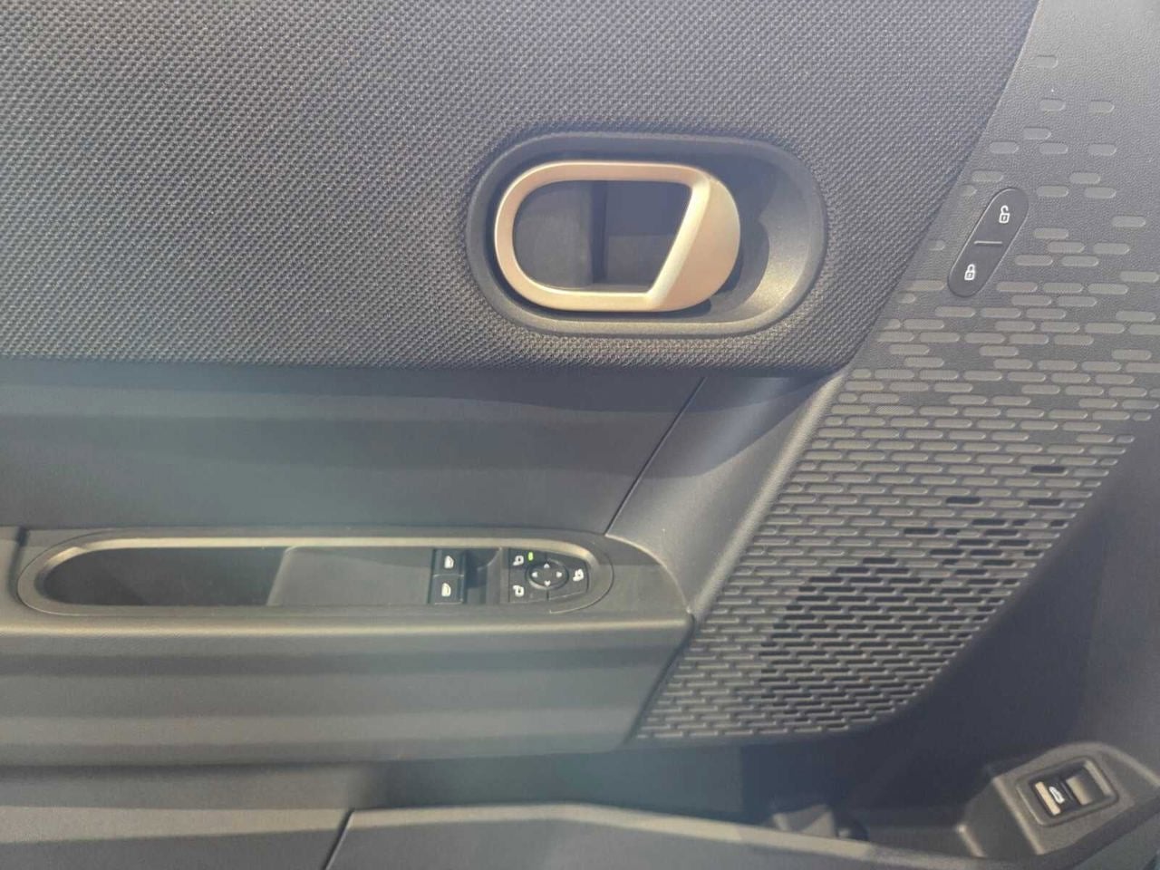 2026 MINI 2 DOOR ICONIC