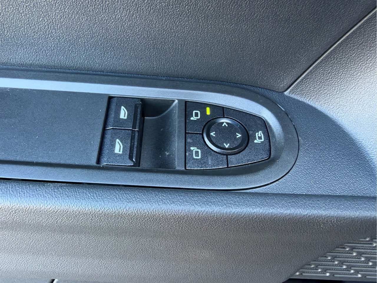 2027 MINI 2 DOOR SIGNATURE PLUS
