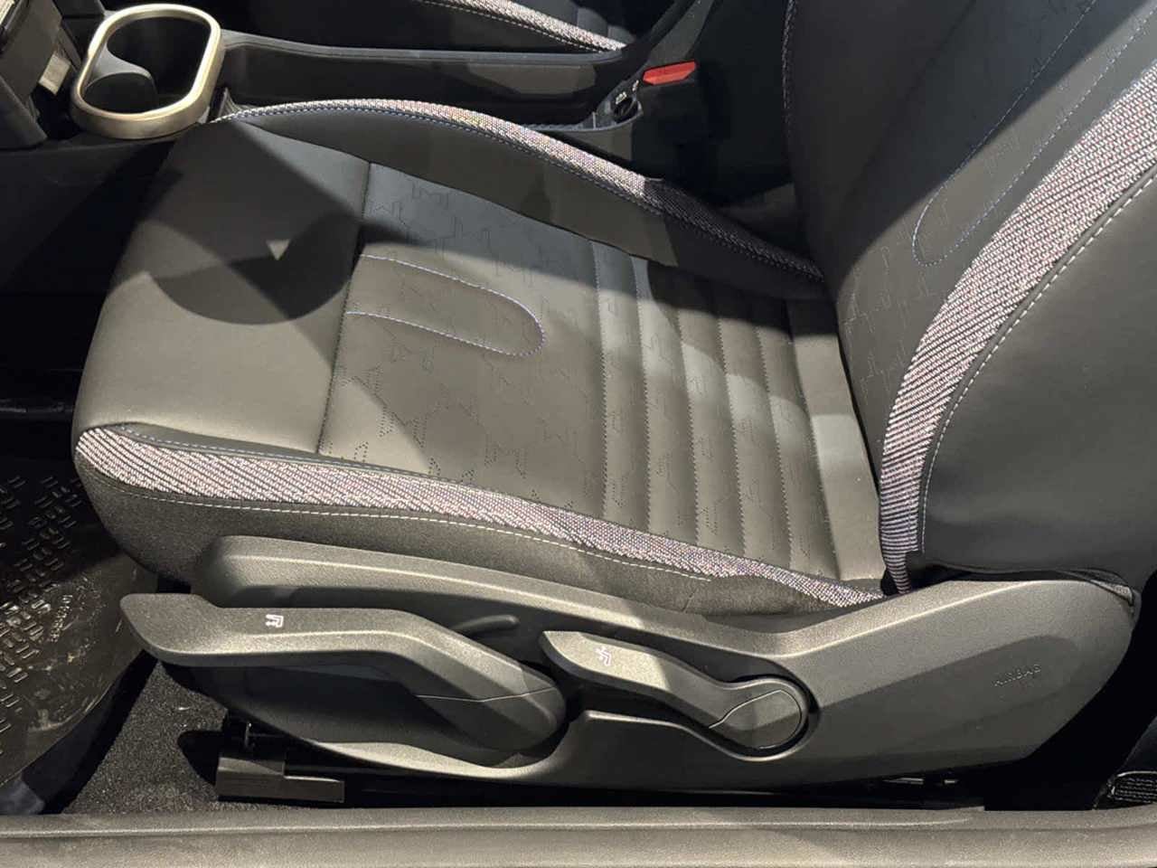 2026 MINI 2 DOOR SIGNATURE PLUS