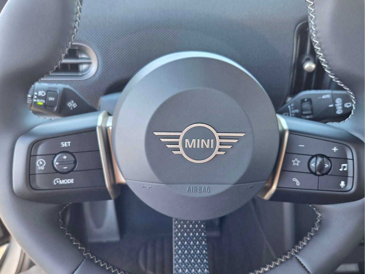 2027 MINI 2 DOOR SIGNATURE PLUS