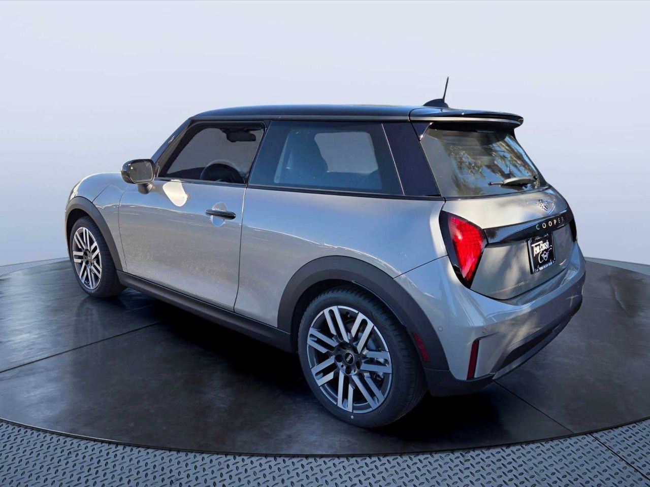 2027 MINI 2 DOOR SIGNATURE PLUS