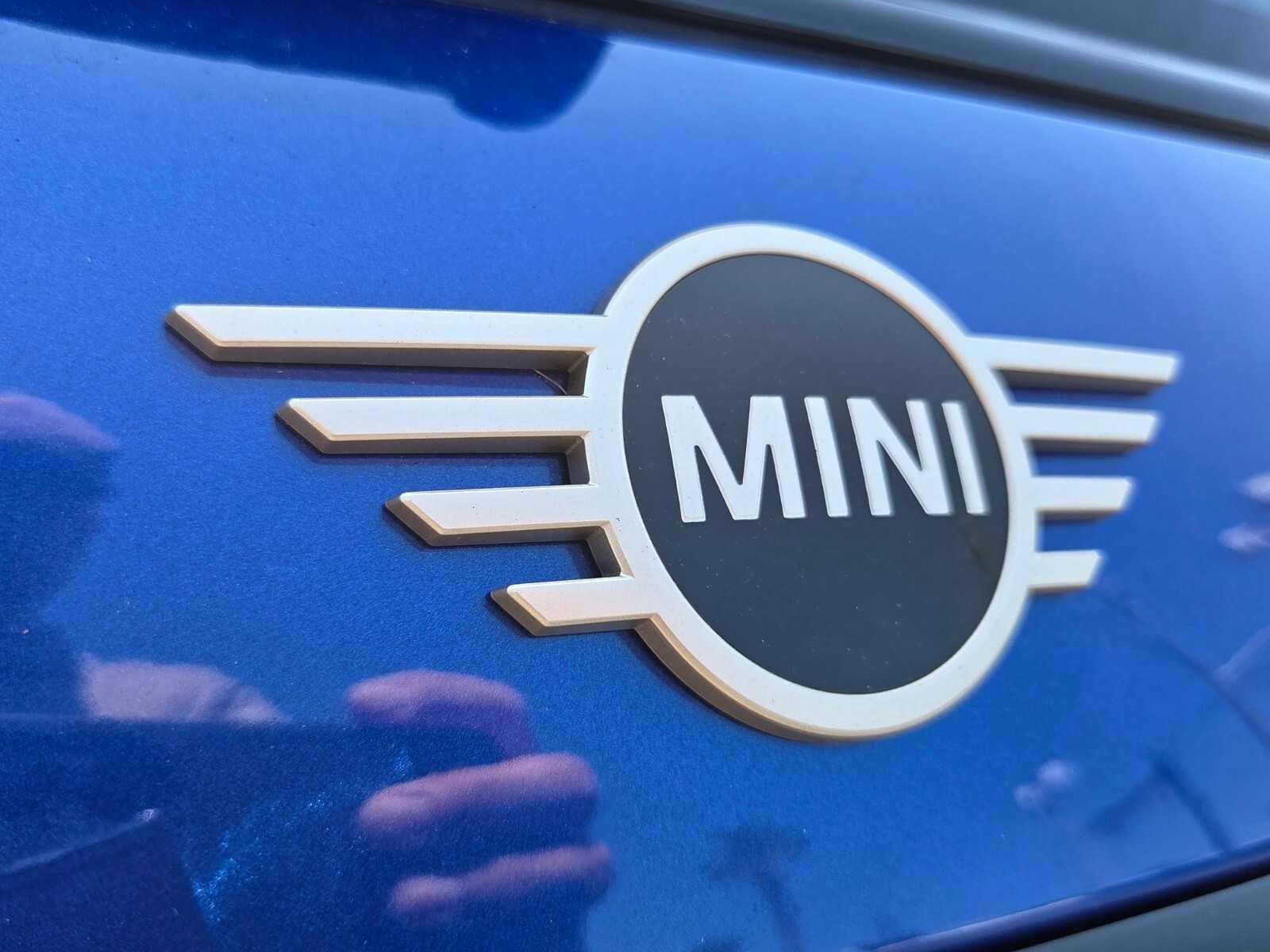 2026 MINI 2 DOOR ICONIC