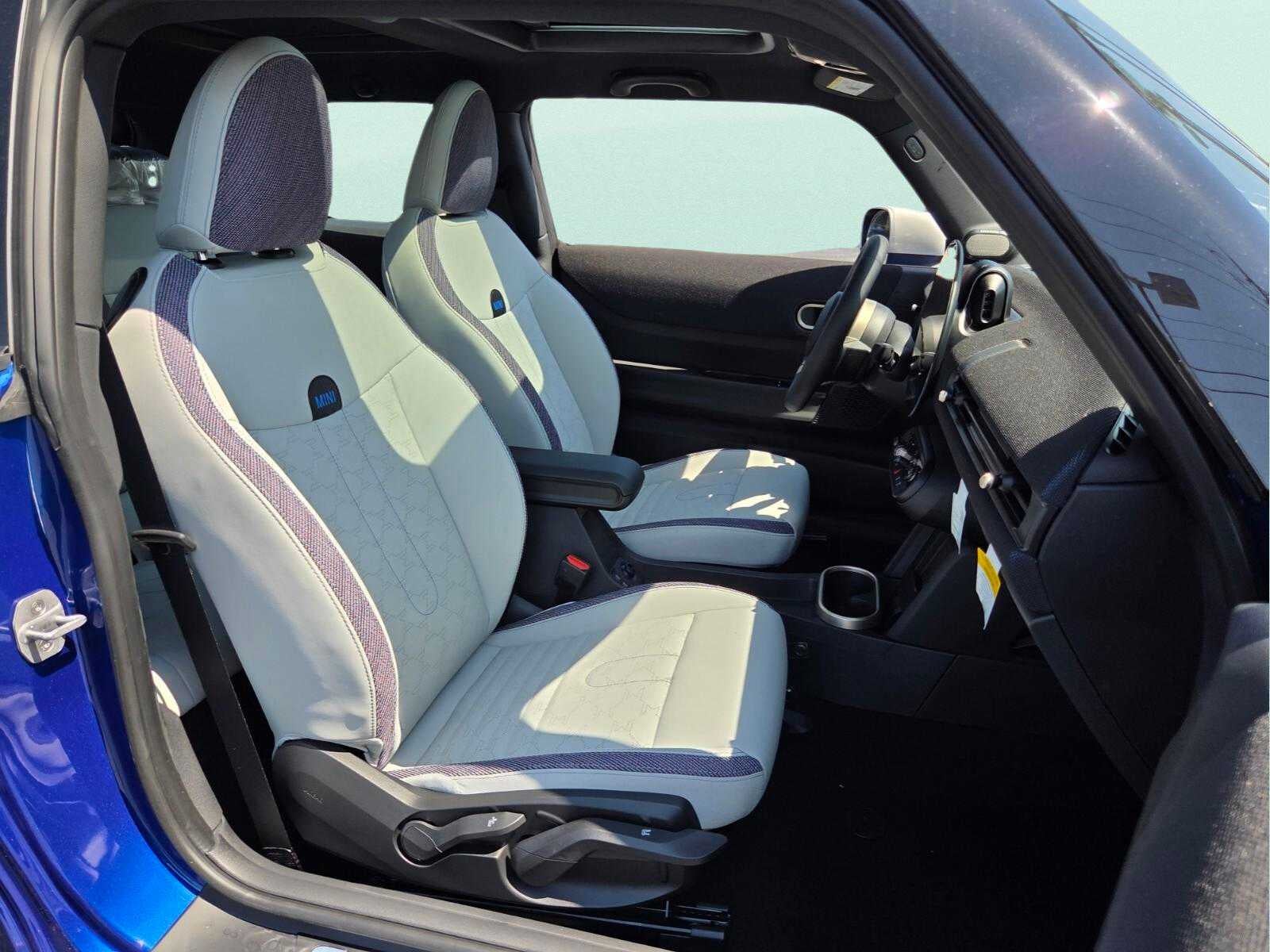 2026 MINI 2 DOOR ICONIC