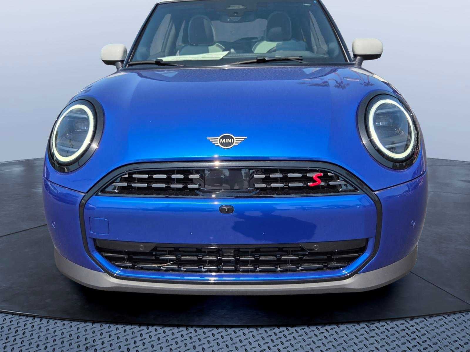 2026 MINI 2 DOOR ICONIC
