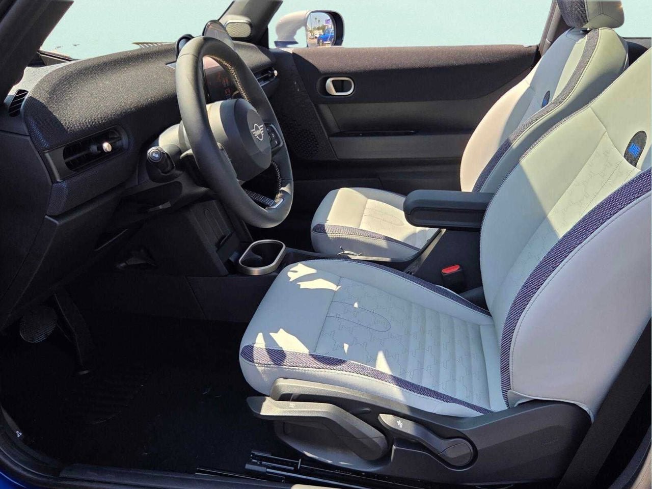 2026 MINI 2 DOOR ICONIC