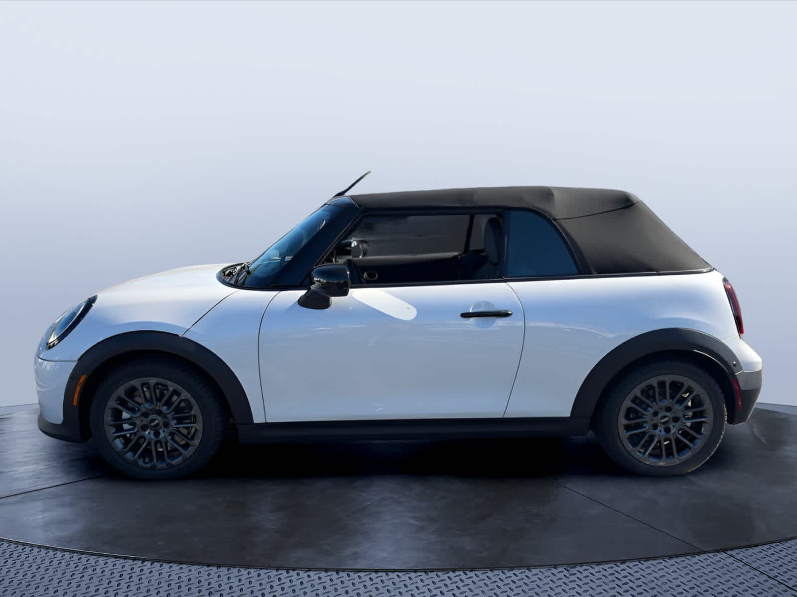 2027 MINI CONVERTIBLE ICONIC